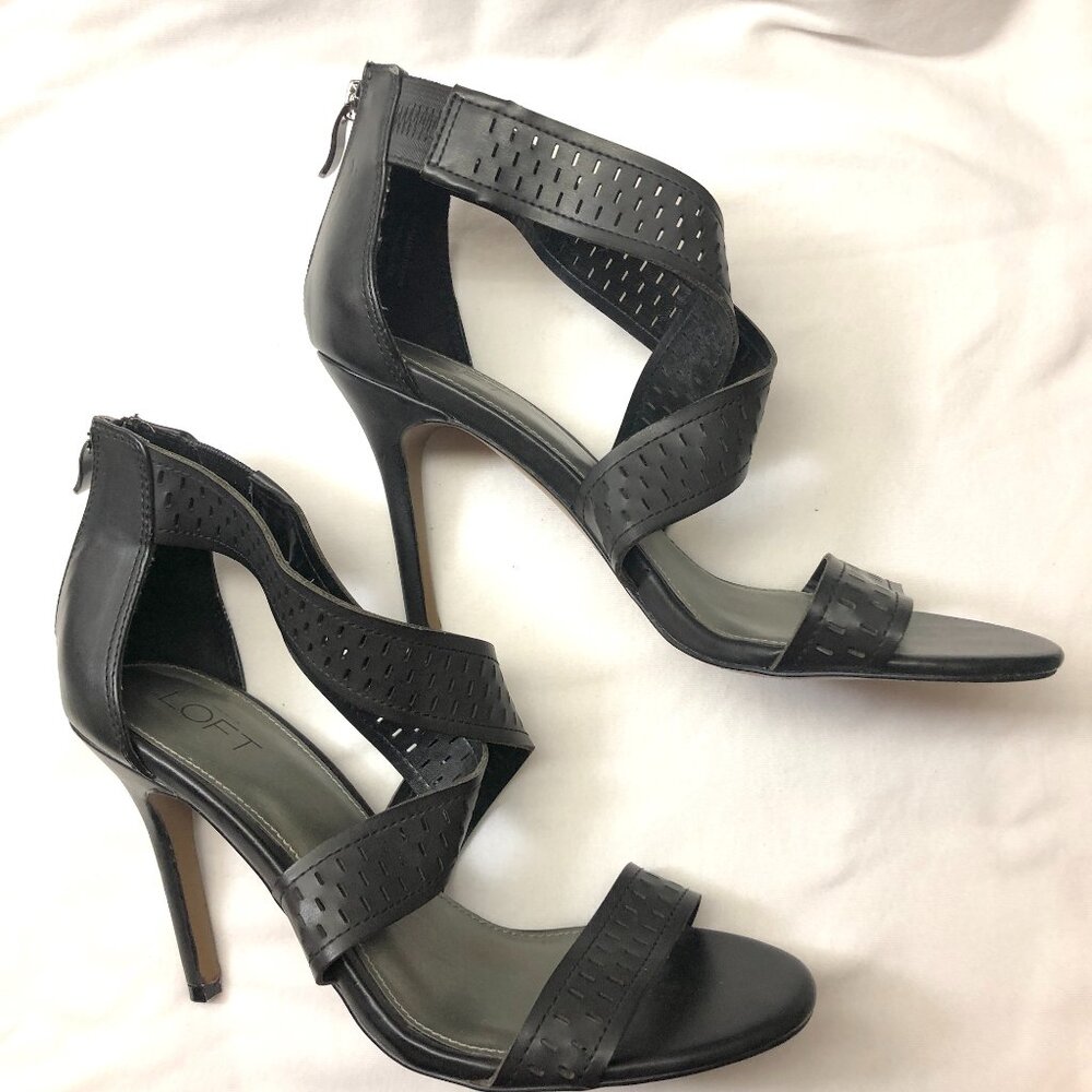 Share Similar items Sponsored See all   Never worn Ann Taylor Black pumps size 9